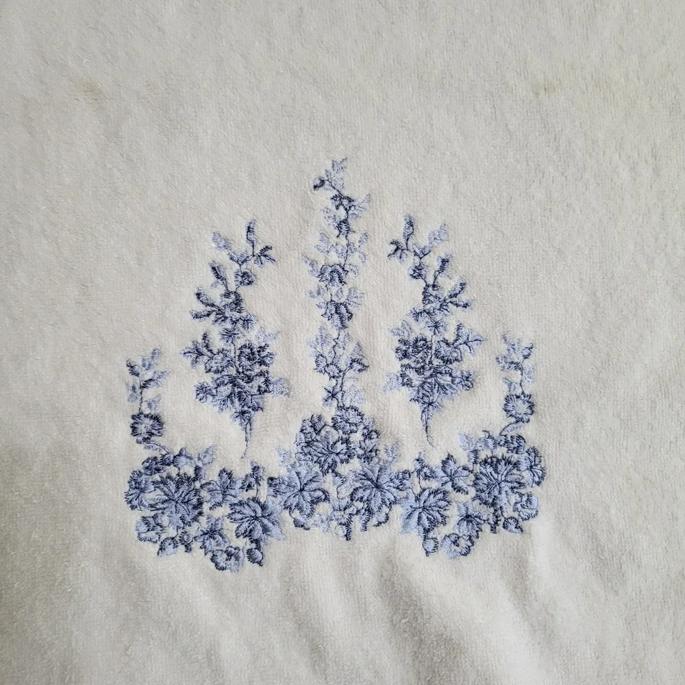 VTG Pair Laura Ashley Embroidered Blue Floral Bath Towel Made In USA Set Of 2